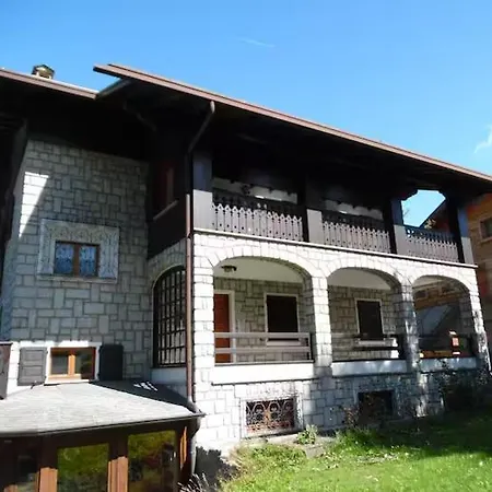 Trilocale Zona Funivie A Lejlighed *